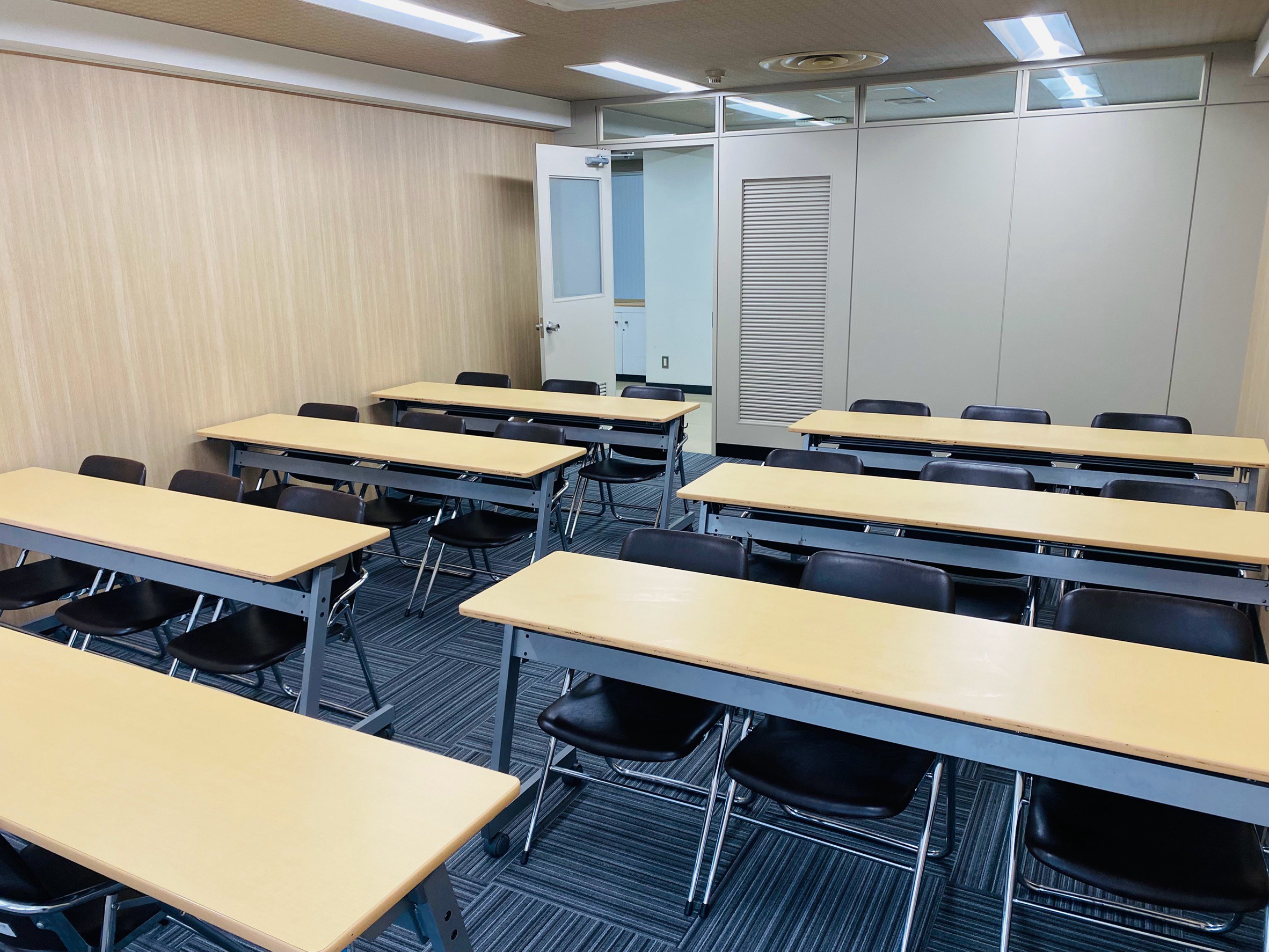 803 栄CHUTOホール会議室
