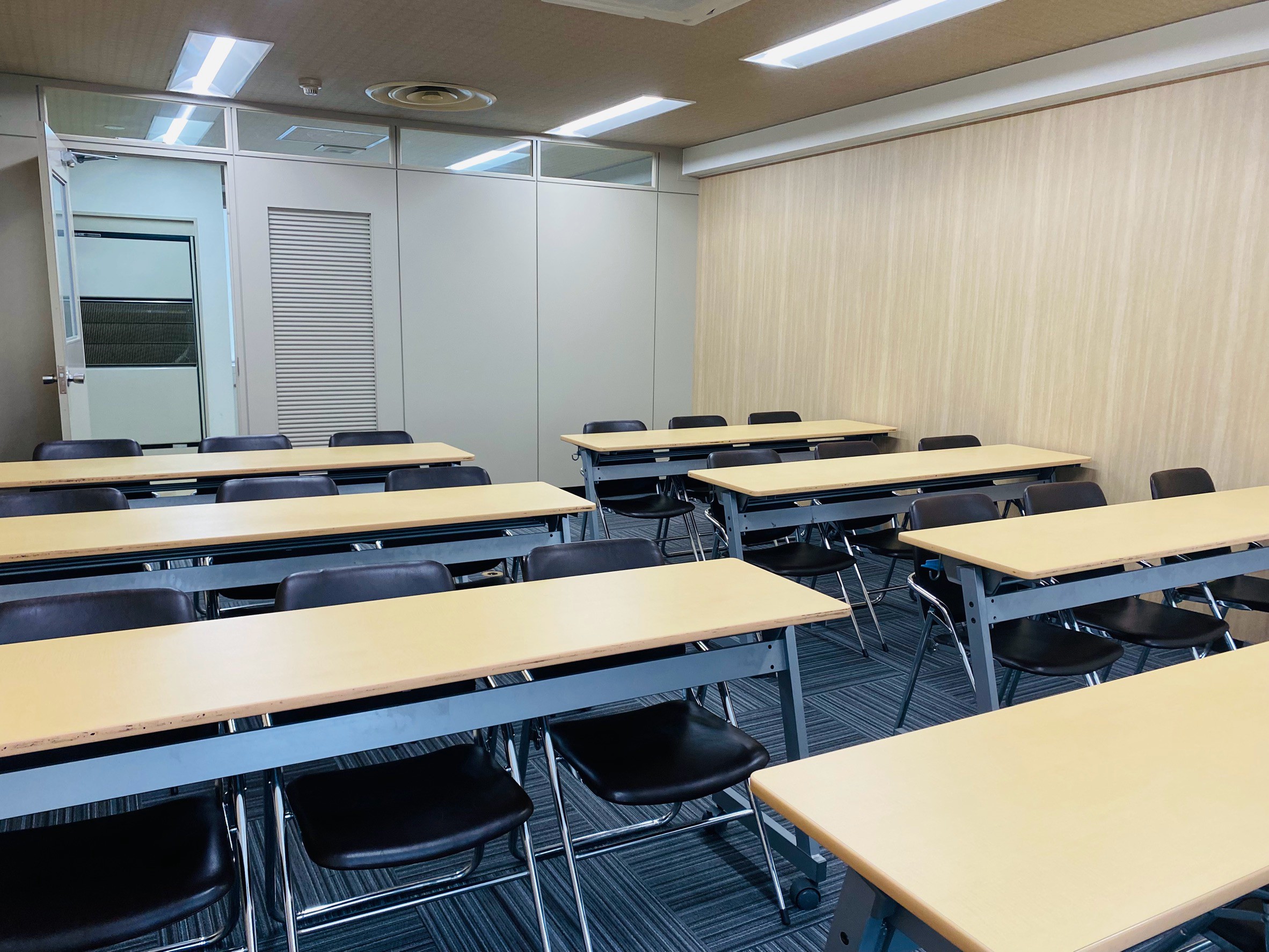 803 栄CHUTOホール会議室