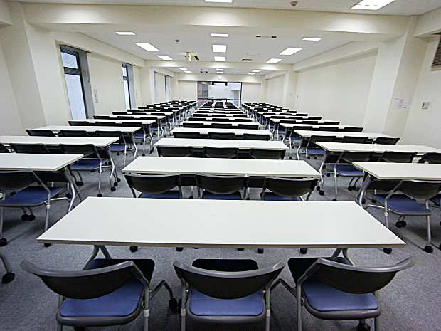 名古屋会議室 ナカトウ丸の内ビル店第1会議室 （101〜132名）